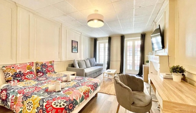 Historic Centre Studio, 50 m from Quimper Cathedral, Charm & Comfort in Quimper