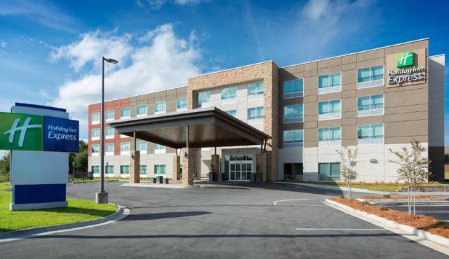 Holiday Inn Express - Lake Park by IHG