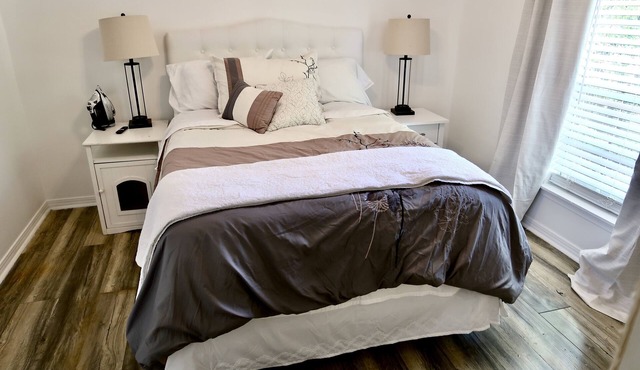 Home Away From Home nestled in the Heart of West Mobile