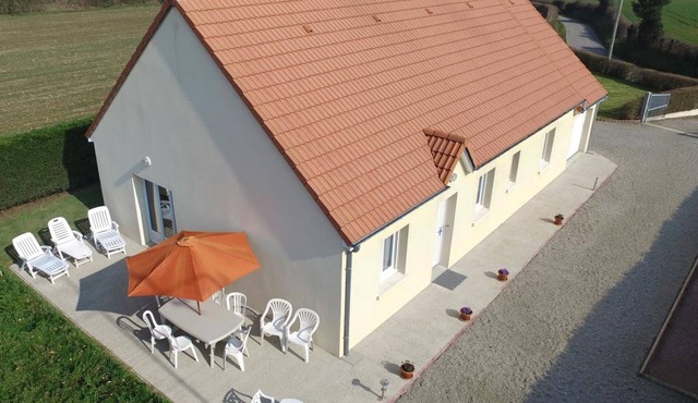 Independent single-storey house near dunes, pets allowed