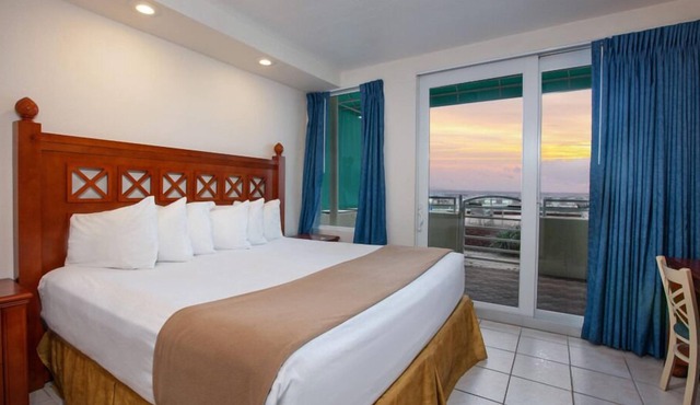 Indulge in Home-Like Comfort! 3 Comfortable Units, Beachfront Property, Pool