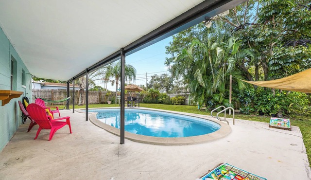 Island Escape w/Private Pool & Outdoor Haven