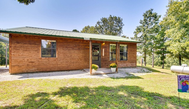 Jordan Cabin w/ Deck + Outdoor Dining!
