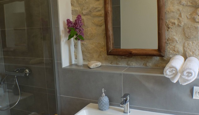 La Vallée II within walking distance of the sea