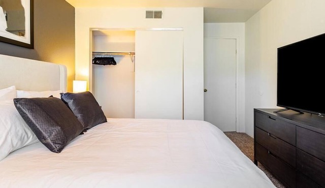 Landing at Odyssey - 2 Bedrooms in Downtown Albuquerque