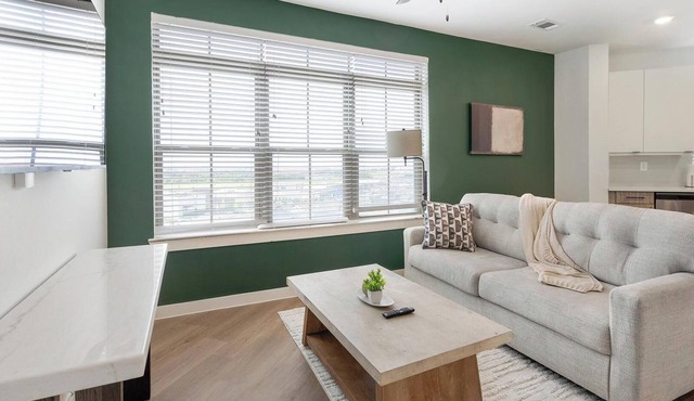 Landing | Beautiful 1BD, Gym, Courtyard