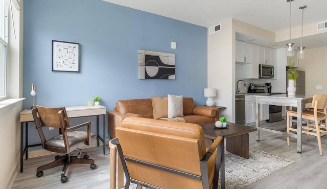 Landing | Chic 1BD, Courtyard, Gym