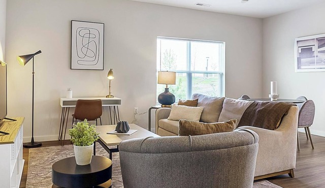 Landing | Chic 2BD, Courtyard, Gym