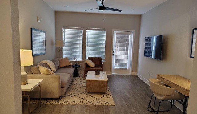 Landing | Chic 2BD, Gym, Pool