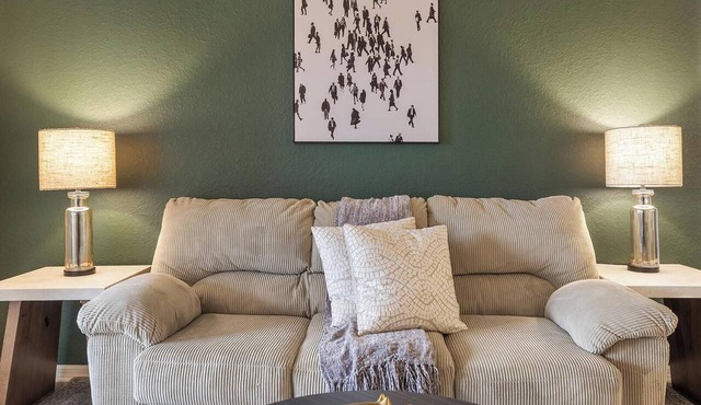 Landing | Incredible 2BD, Clubhouse, Gym