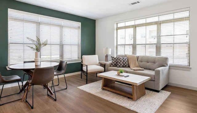 Landing | Incredible 2BD, Gym, Courtyard