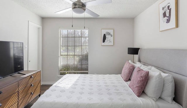 Landing | Incredible 2BD, Gym, Courtyard