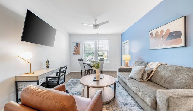 Landing | Modern 2BD, Pool, Clubhouse