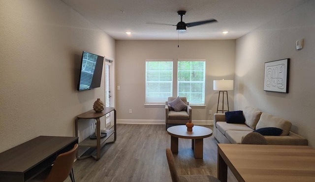 Landing | Spectacular 3BD, Pool, Gym