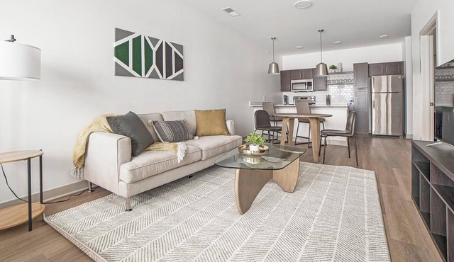 Landing | Stunning 1BD, Gym, Pool