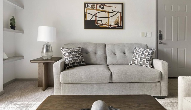 Landing | Stylish 1BD, Tennis Court, Clubhouse