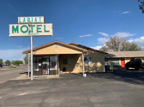 Lariat Motel