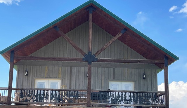 Lodge style home with views of Centennial Valley close to Deadwood.