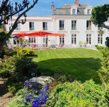 Logis Hôtel & Restaurant Chateau de la Marjolaine