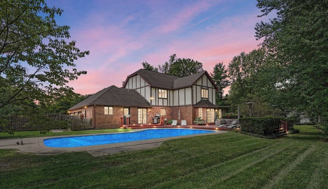 LuxeVilla: Pool, Games, Hot-Tub, Sauna, Pets ok