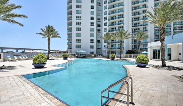 Luxurious Daytona Beach Condo w/Resort Amenities!