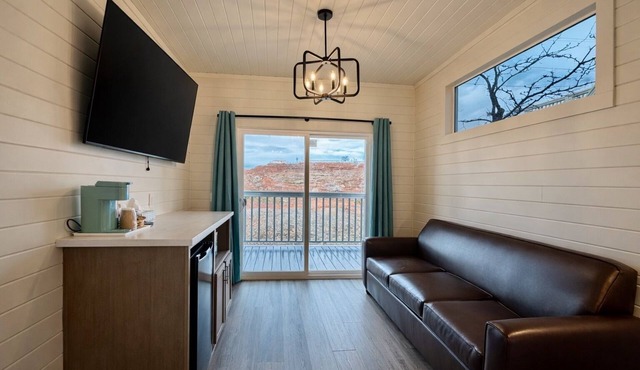 Luxury Tiny Homes - Deluxe King Room