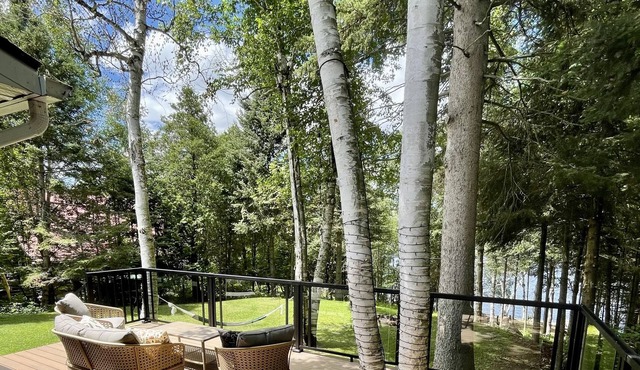 Luxury waterfront cottage