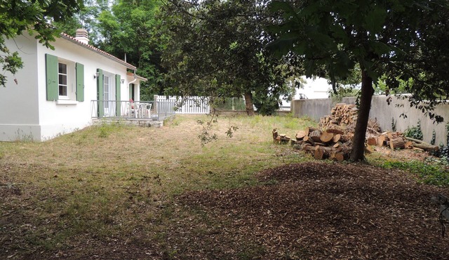 Maison de Plain-pied au Bout D'une Impasse à Proximité de la Plage in Dolus-d'Oléron