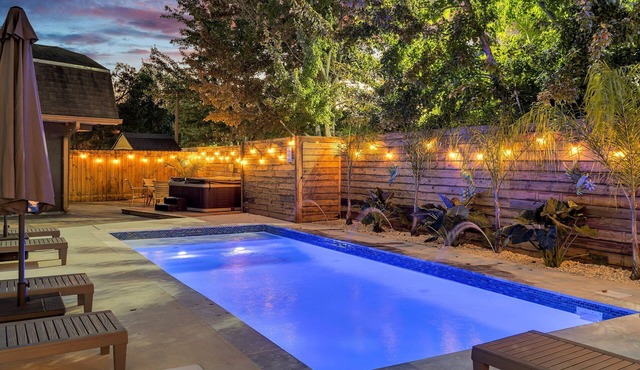 Marvelous 5BR, 5BA Mid-City abode - Minutes from French Quarter w/Pool and hot tub
