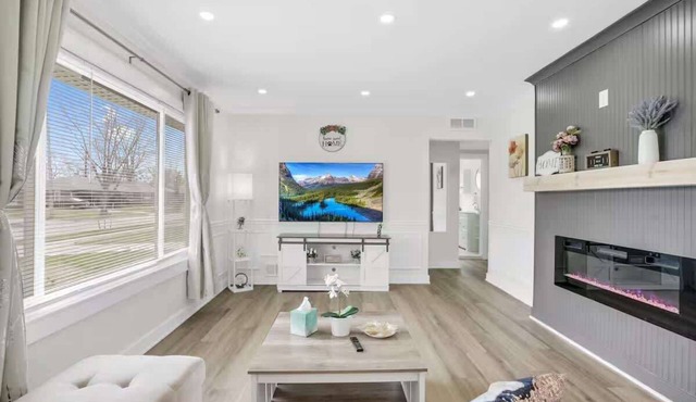 Modern 3BR Retreat w Backyard BBQ