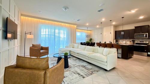 Modern 5BR Getaway w Heated Pool & Game Room