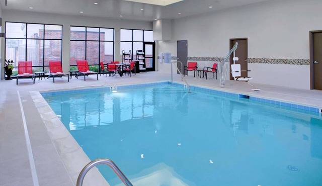 Modern Comforts | Free Breakfast & WiFi | Columbus Scenic Stay | Near Scotio Dow