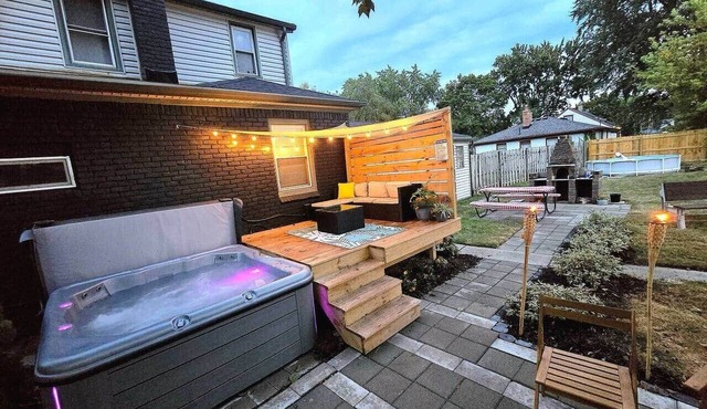 Modernistic! - hot tub, pool, glamping games MLC