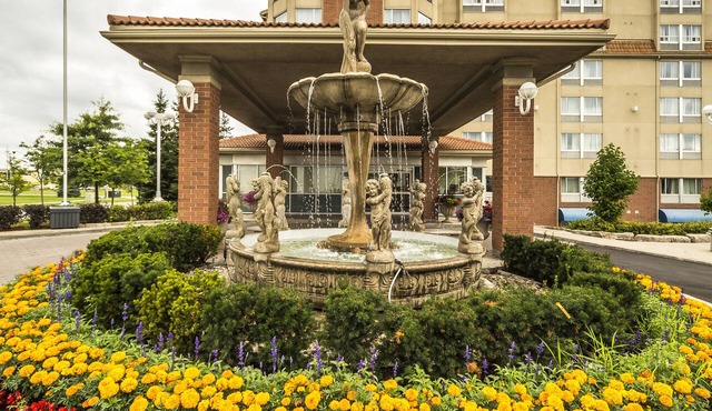 Monte Carlo Inn Vaughan Suites