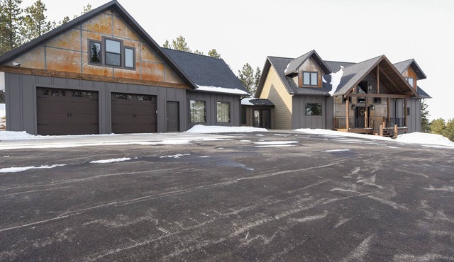 MUST SEE - 6 BR, 4900 Sq. Ft, New Const, One of a Kind, Near Deadwood