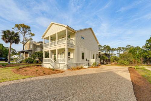 Near State Parks: Carrabelle Home w/Beach Access!