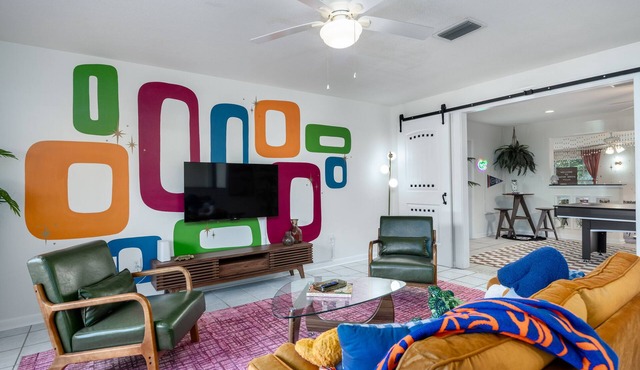 Near UF - Cozy Stay - Kitchen - Washer/Dryer