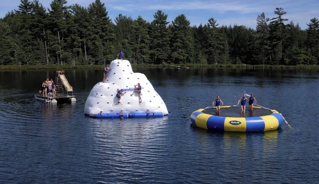 New built on 140 acres sauna hot tub pontoon raft