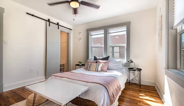 Nob Hill/UNM Luxury Remodeled House w/King Beds