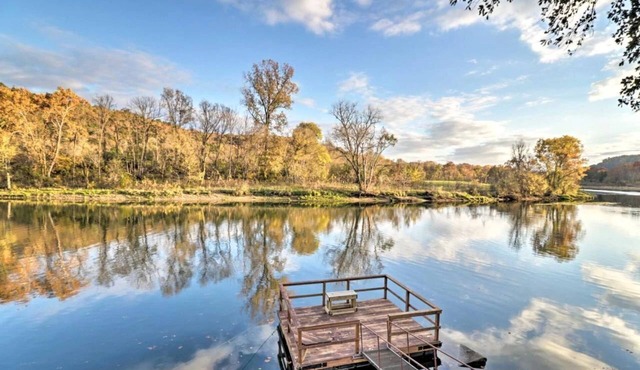 Norfork River Home With Dock-2 Miles to Lake