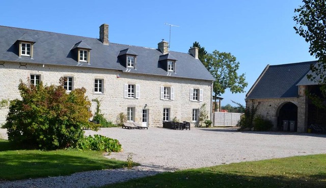 Normandy Home near Utah Beach, pets allowed