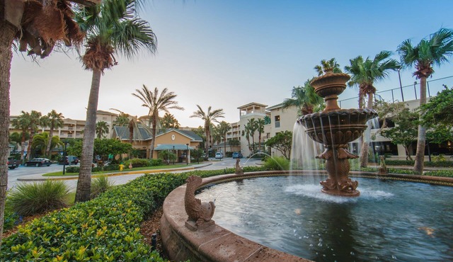 Oceanfront Villa | On-Site Water Park + Lazy River
