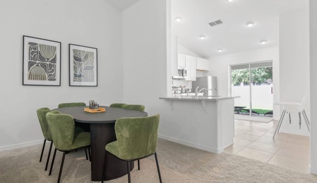 Palm Coast Getaway – Relax in a Charming Home and Make Incredible Memories”