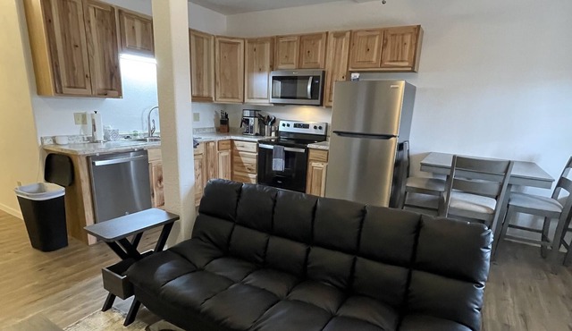 Paradise in Downtown - Downstairs Duplex - Newly Renovated Mountain House.