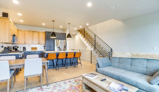 Peaceful Crested Butte Townhome w/Mountain Views