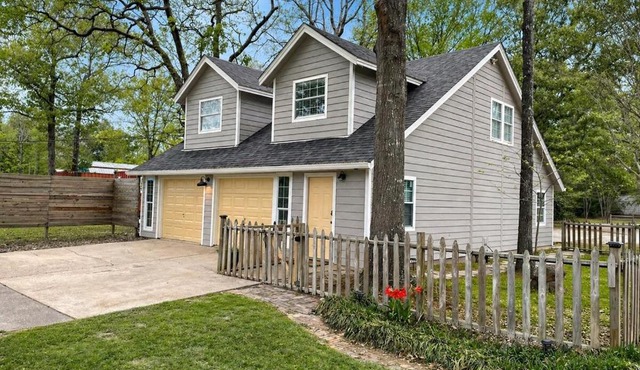 Peach Door Cottage