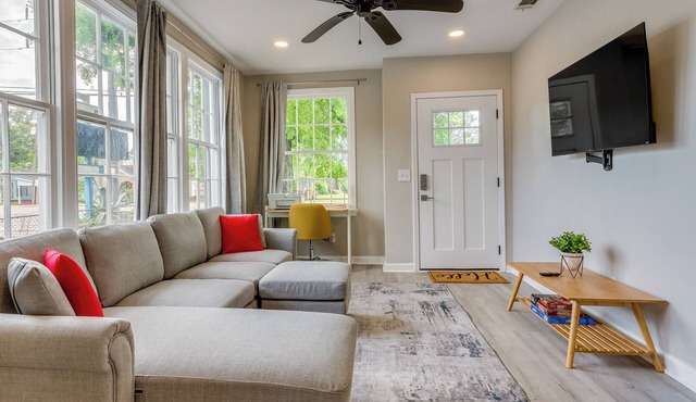 Pet-friendly Pensacola House Rental: 3 Mi to Beach