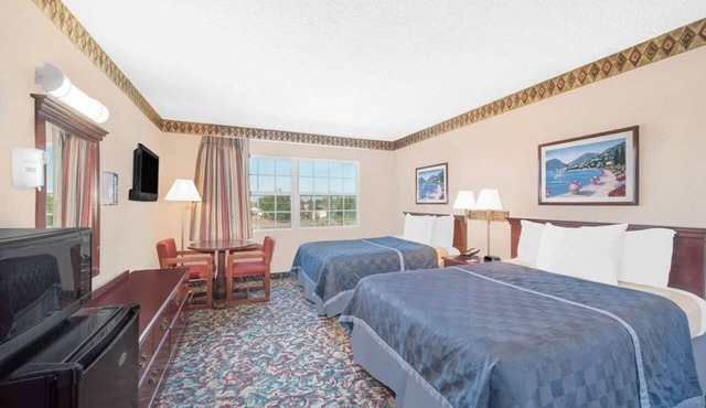 Pet-friendly Unit in Downtown Pecos! with Free Parking & Outdoor Pool