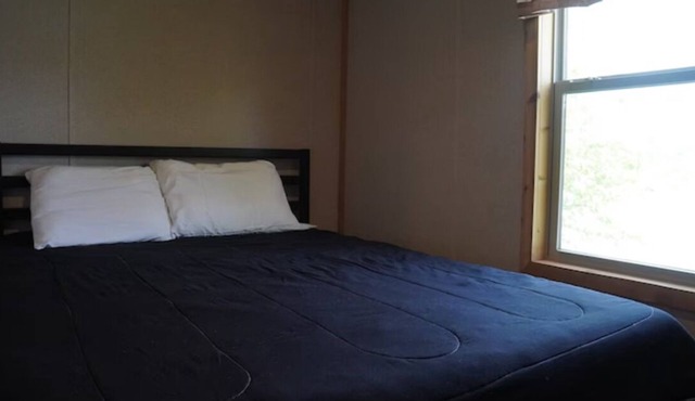Pine Lakes Cottage Retreat | Nature Trails & Lakeside Fun | Ideal for Families