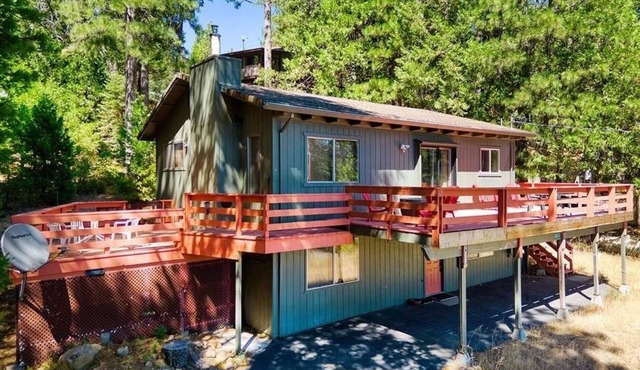 Pinecrestarearentals #7 Great Cabin 3rd night free Just Book 2nights.